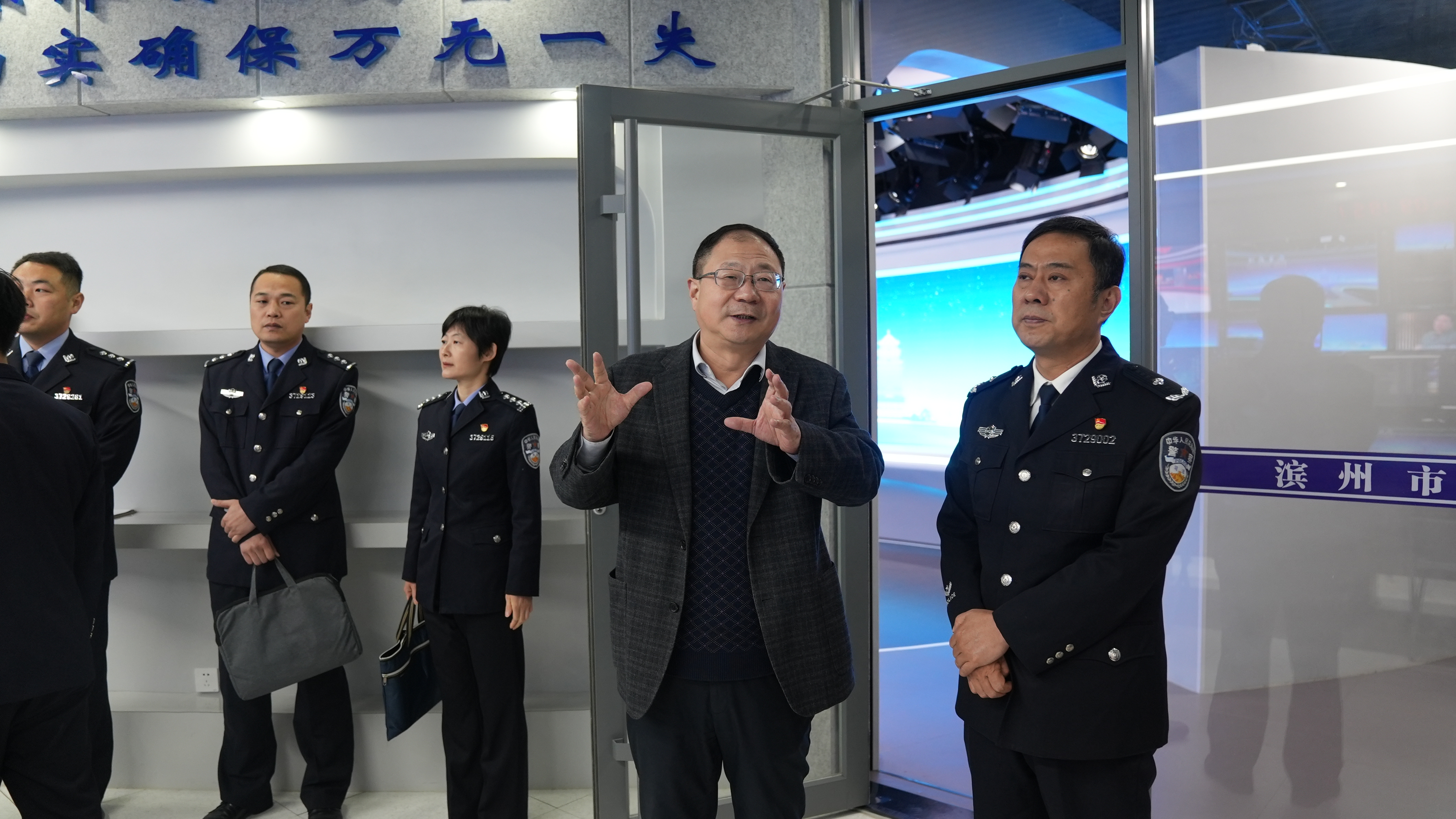 红色领航 法纪护航 ——山东省鲁北监狱与滨州市新闻传媒中心（集团）党建联学活动顺利举办